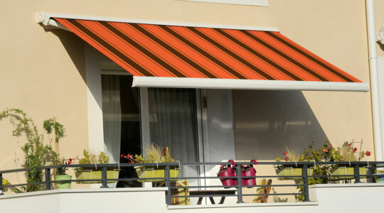 store banne